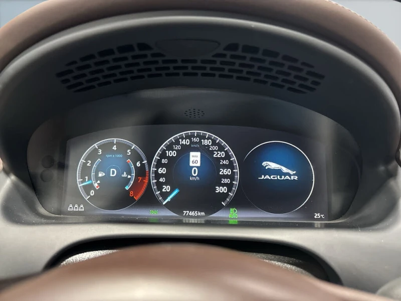 Jaguar Xj AWD * R-SPORT * АвтоКредит* (ЦЕНА ДО БГ), снимка 12 - Автомобили и джипове - 53276714