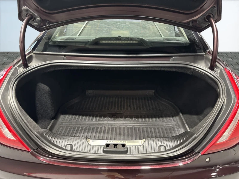 Jaguar Xj AWD * R-SPORT * АвтоКредит* (ЦЕНА ДО БГ), снимка 6 - Автомобили и джипове - 53276714