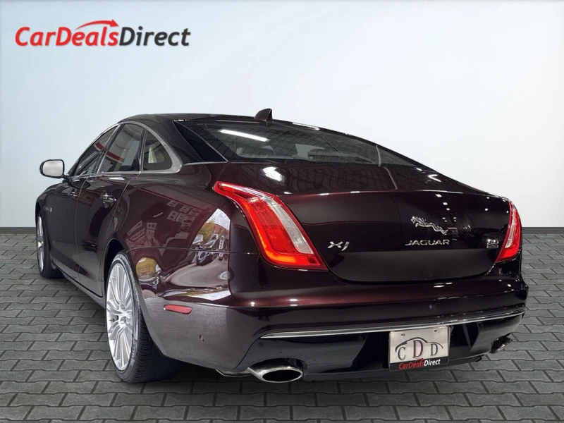 Jaguar Xj AWD * R-SPORT * АвтоКредит* (ЦЕНА ДО БГ), снимка 4 - Автомобили и джипове - 53276714