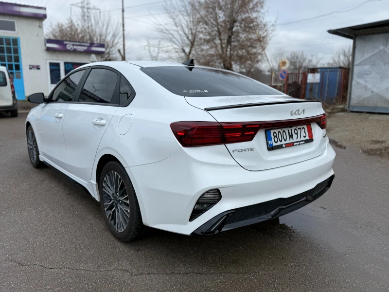 Kia Forte GT line MPI, снимка 3 - Автомобили и джипове - 53341840