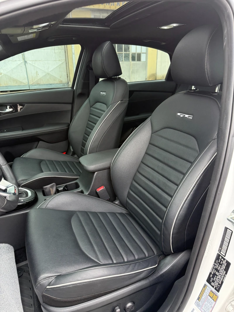 Kia Forte GT line MPI, снимка 9 - Автомобили и джипове - 53341840