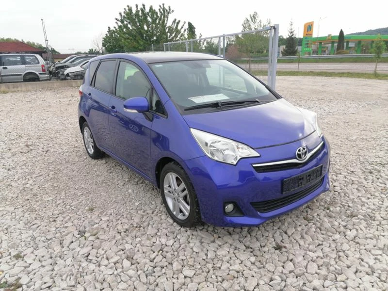 Toyota Verso S 1.4 EURO-5A - изображение 8