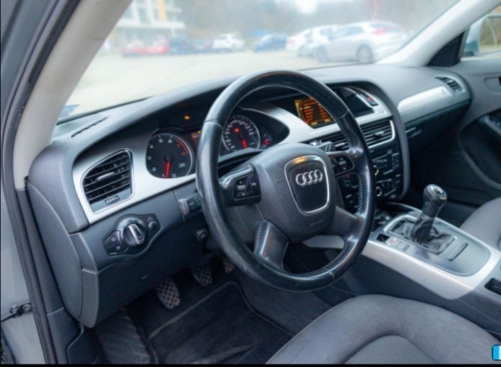 Audi A4 Avant, снимка 6 - Автомобили и джипове - 46306599
