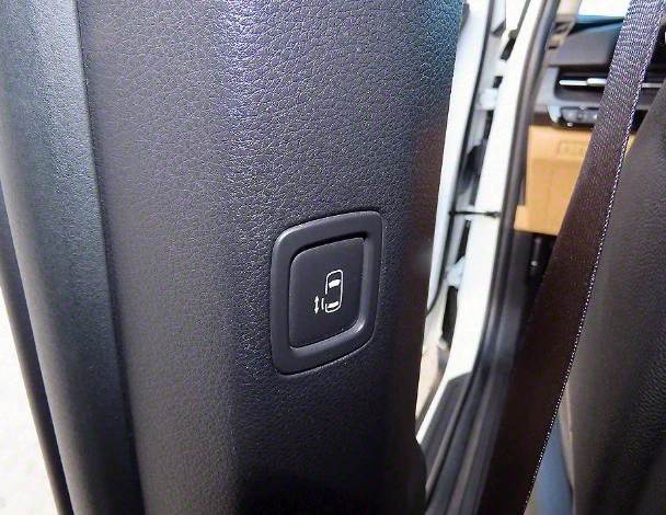 Kia Carnival 2, 2 Diesel  8  | Mobile.bg   13