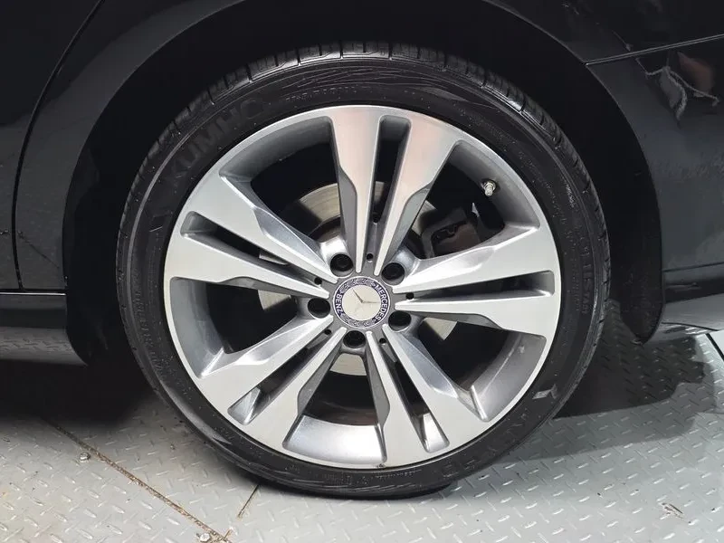Mercedes-Benz CLA 200 D 4Matic, снимка 10 - Автомобили и джипове - 56085018