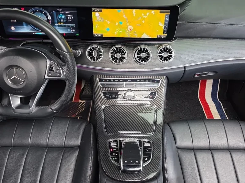 Mercedes-Benz E 220 D Coupe, снимка 7 - Автомобили и джипове - 56091858