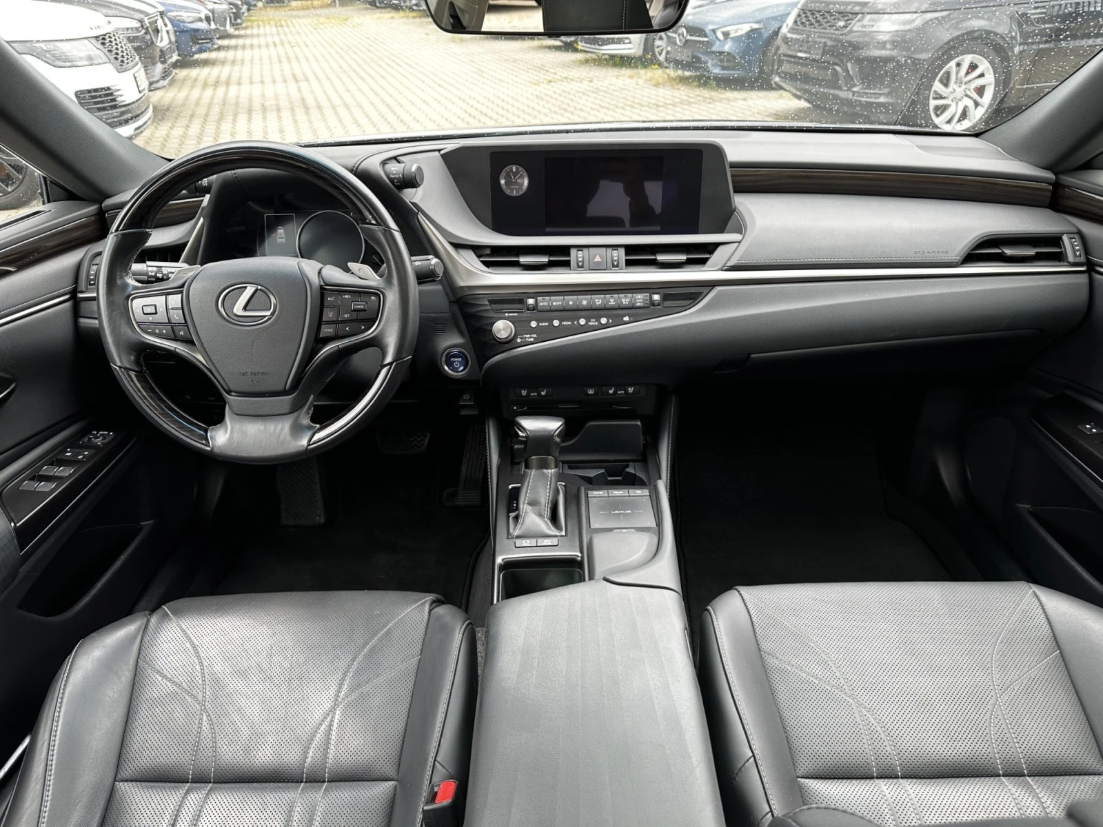 Lexus ES 300 10 ГОДИНИ ГАРАНЦИЯ / ОТ ГЕРМАНИЯ / LUXURY / HYBRID - изображение 7