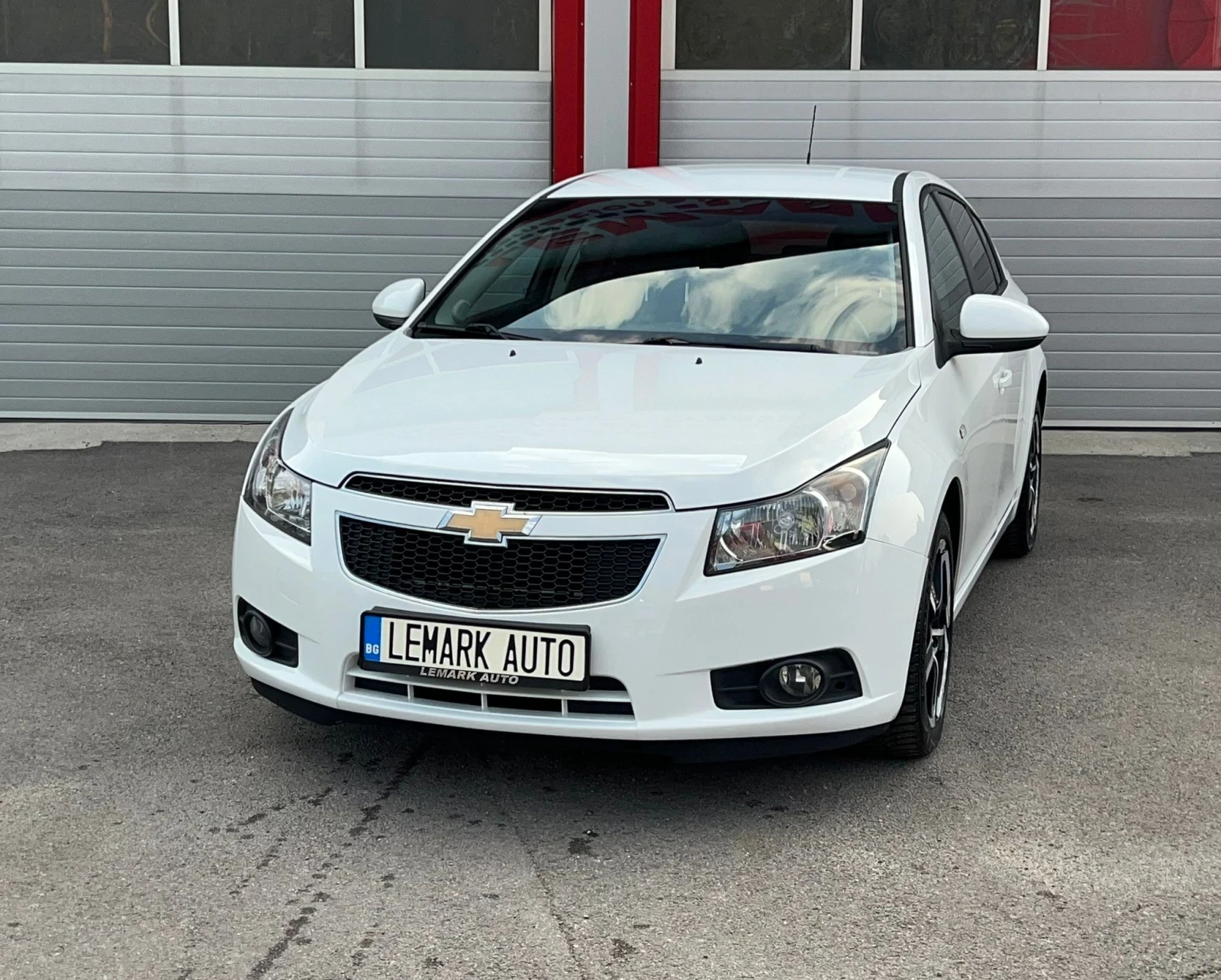 Chevrolet Cruze 1.7D KLIMATRONIK 6-СКОРОСТИ EVRO 5B ЛИЗИНГ!!! - изображение 2