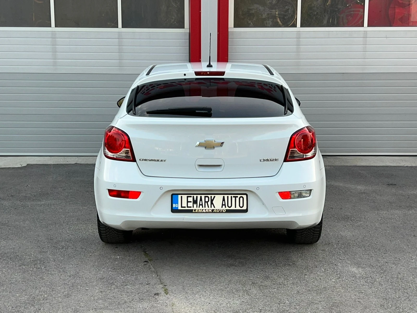 Chevrolet Cruze 1.7D KLIMATRONIK 6-СКОРОСТИ EVRO 5B ЛИЗИНГ!!! - изображение 10