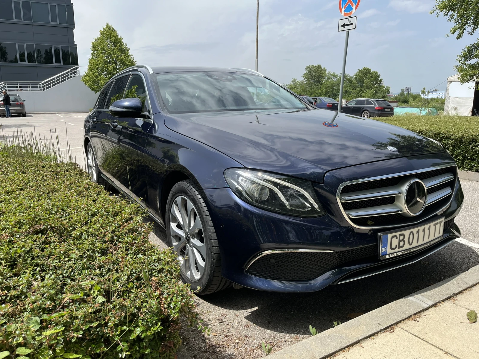 Mercedes-Benz E 220 9G Avantgarde - изображение 2