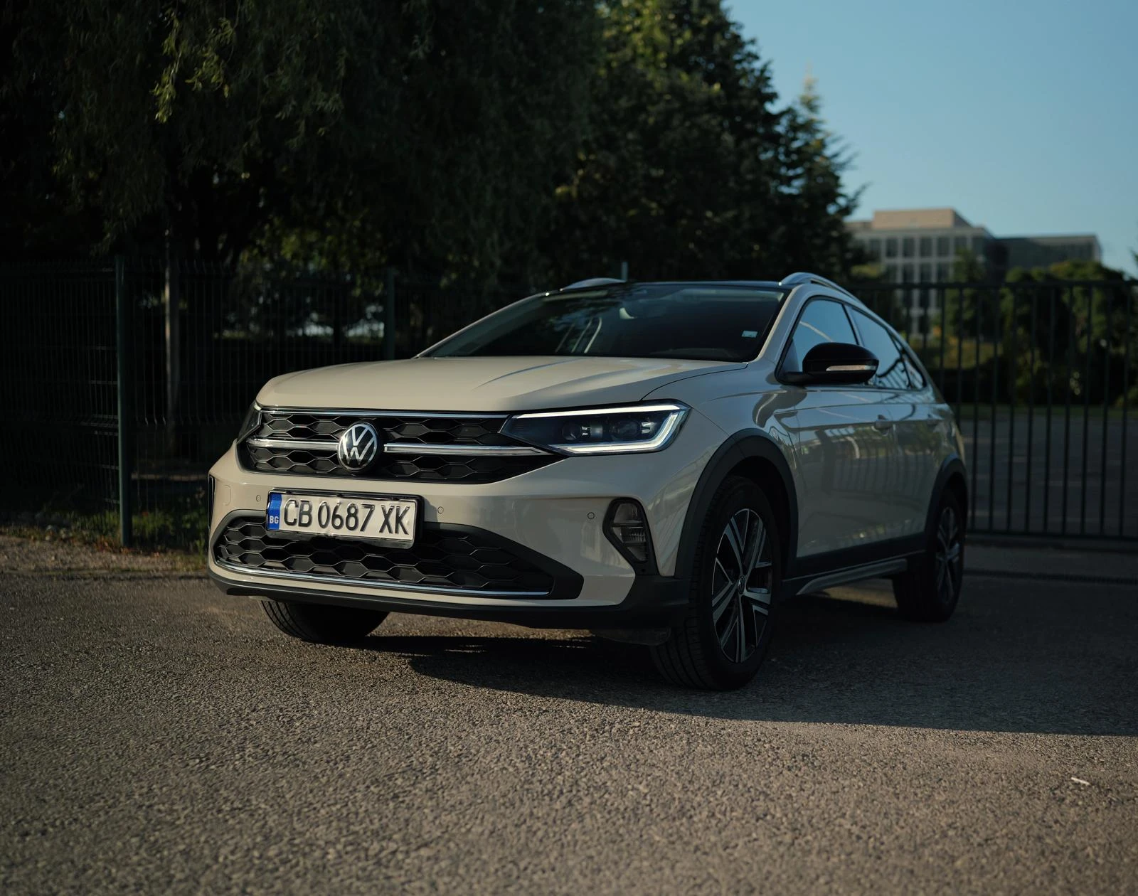 VW Taigo STYLE Edition / Гаранционен / Лизинг през Порше - изображение 2