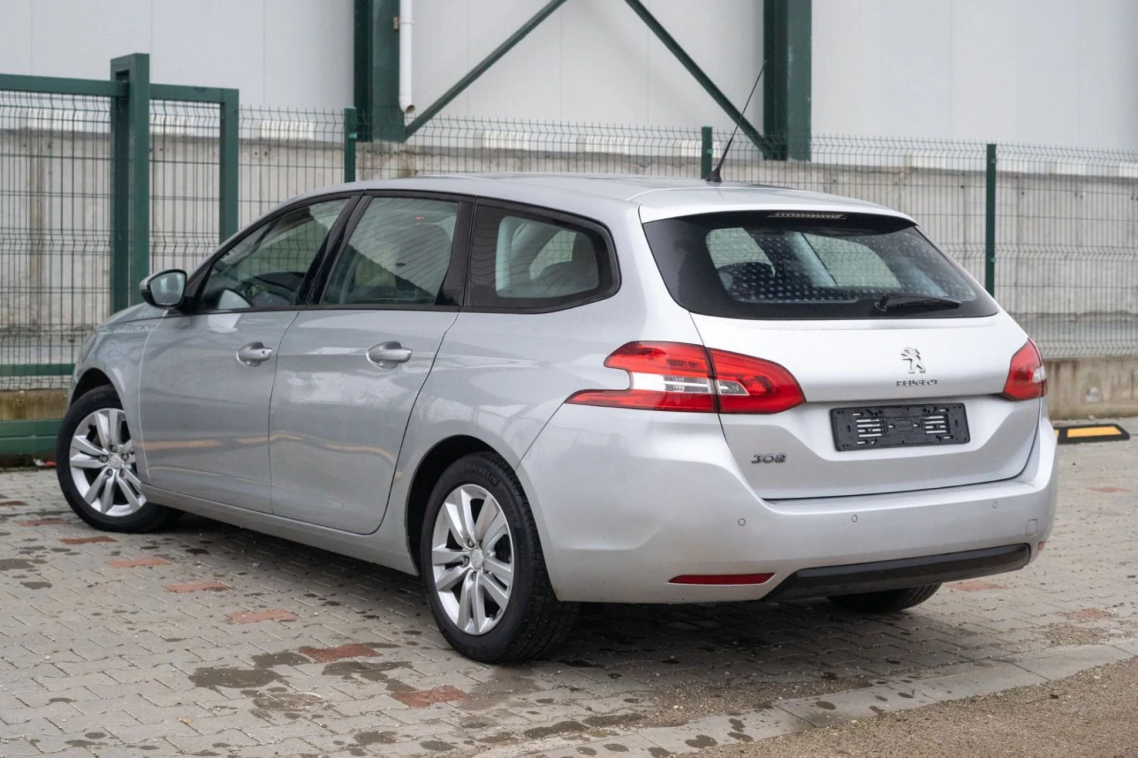 Peugeot 308 1.6 Топ СъСтоЯнИе - изображение 5
