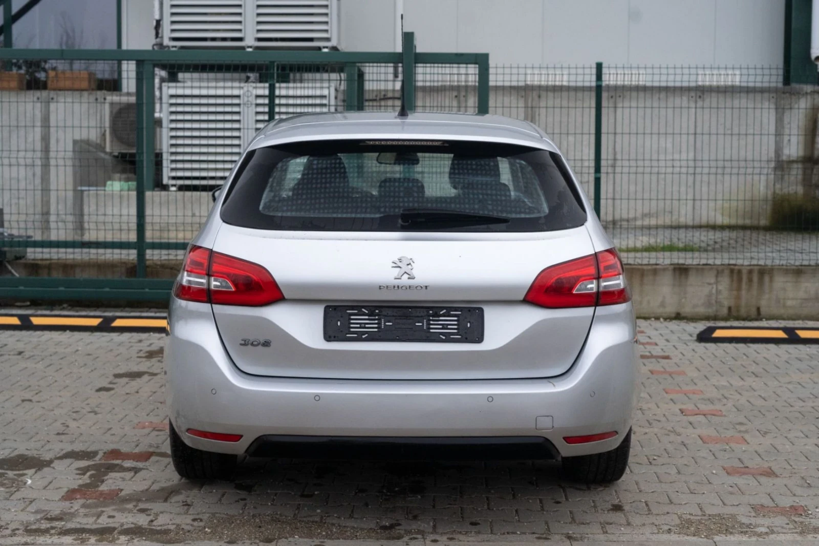 Peugeot 308 1.6 Топ СъСтоЯнИе - изображение 7
