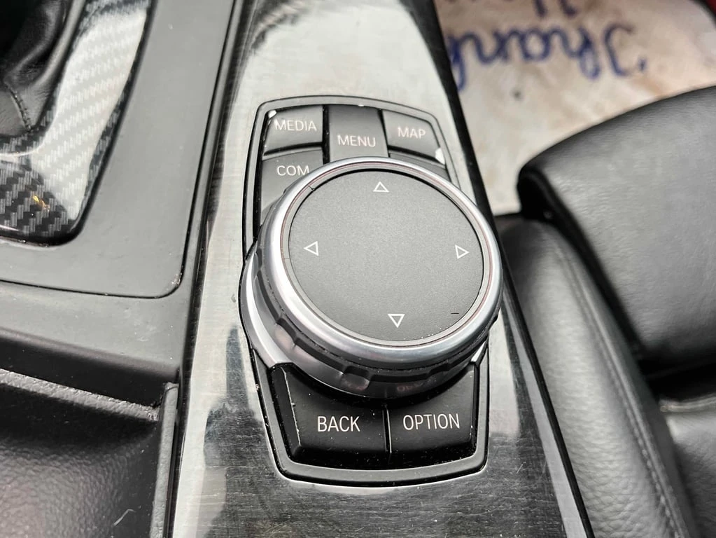 BMW 330 * 330i xDrive * CARFAX * ���� �� �� | Mobile.bg � ����������� 14