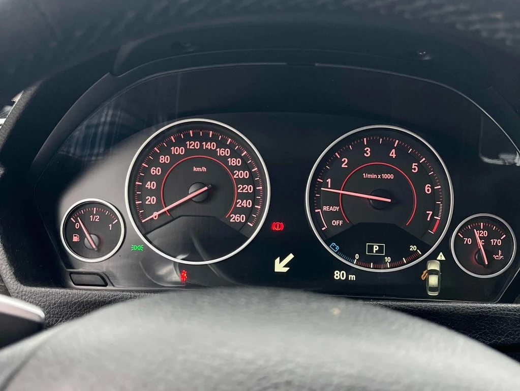 BMW 330 * 330i xDrive * CARFAX * ���� �� �� | Mobile.bg � ����������� 9