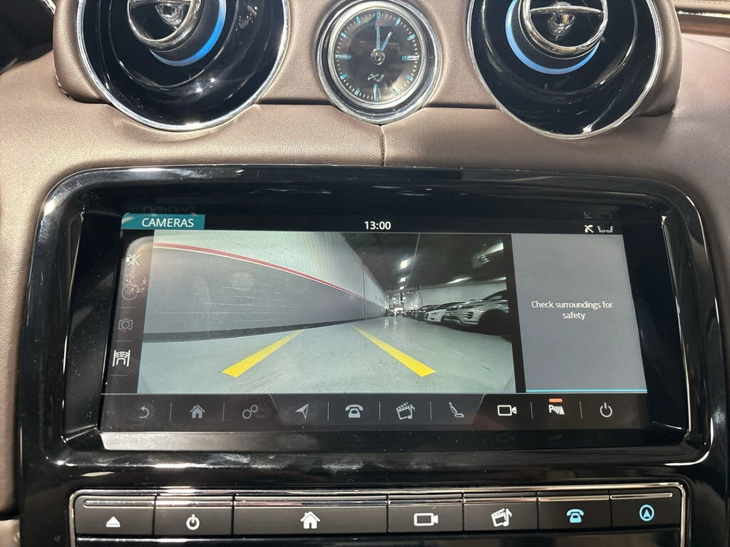 Jaguar Xj AWD * R-SPORT * АвтоКредит* (ЦЕНА ДО БГ) - изображение 7