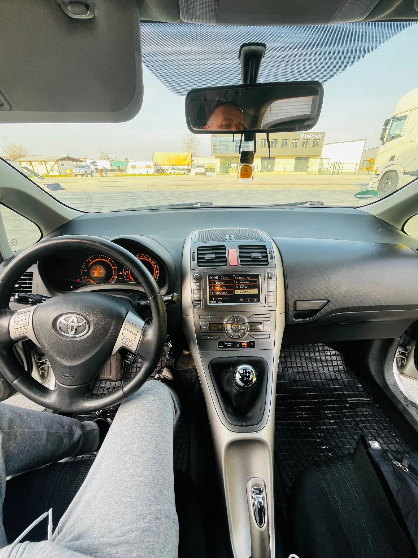 Toyota Auris | Mobile.bg � ����������� 12