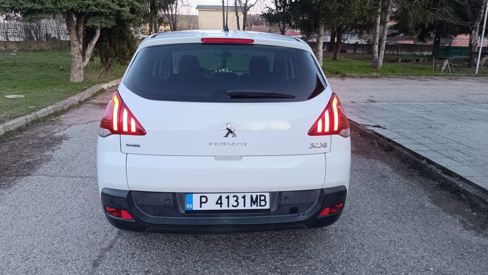 Peugeot 3008 1.6 еHDI, снимка 5 - Автомобили и джипове - 53917452
