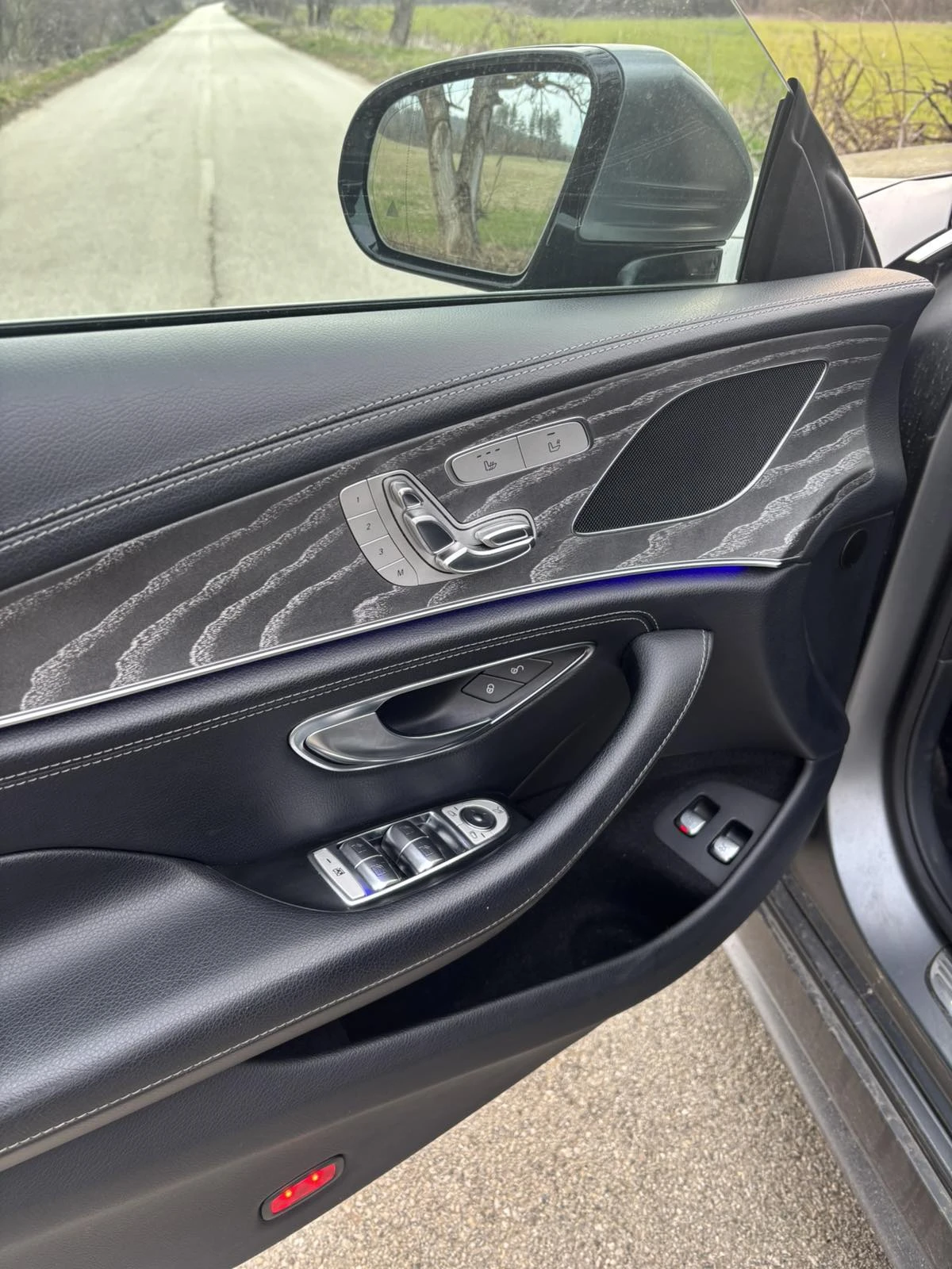 Mercedes-Benz CLS 350 AMG 4 MATIC - CLS 400, снимка 16 - Автомобили и джипове - 53922161