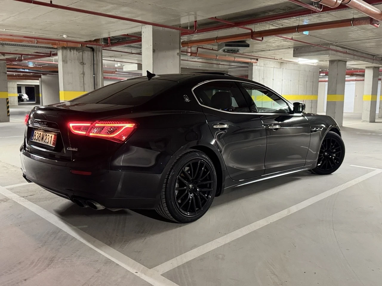 Maserati Ghibli SQ4, снимка 7 - Автомобили и джипове - 54730985