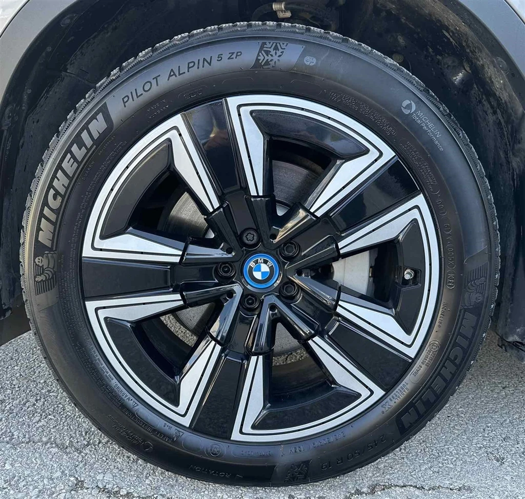 BMW iX3, снимка 5 - Автомобили и джипове - 54754272