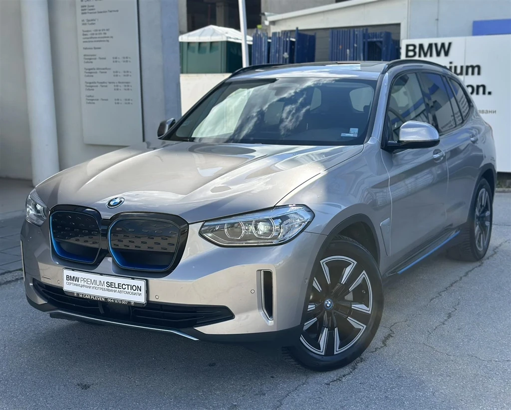 BMW iX3