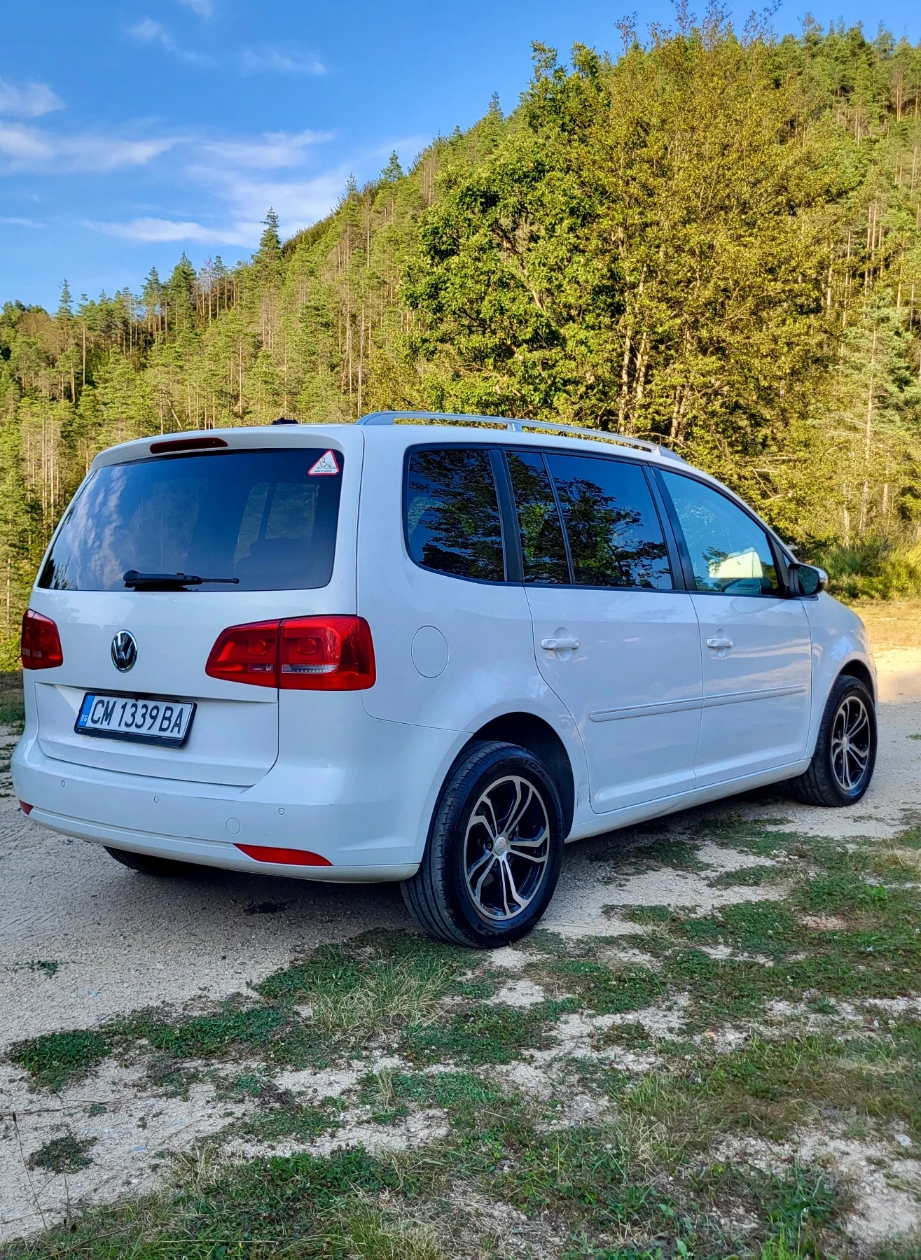 VW Touran 2.0DSG 170hp 6+ 1, снимка 5 - Автомобили и джипове - 55341308