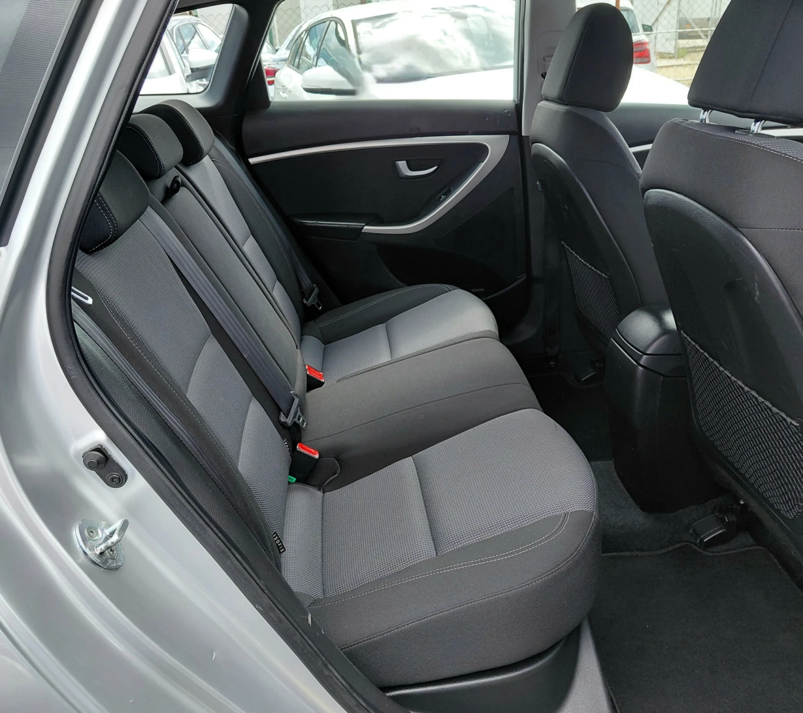 Hyundai I30 1.6GDI  * AUTOMAT* ГАЗ* ANDROID* , снимка 10 - Автомобили и джипове - 55390902