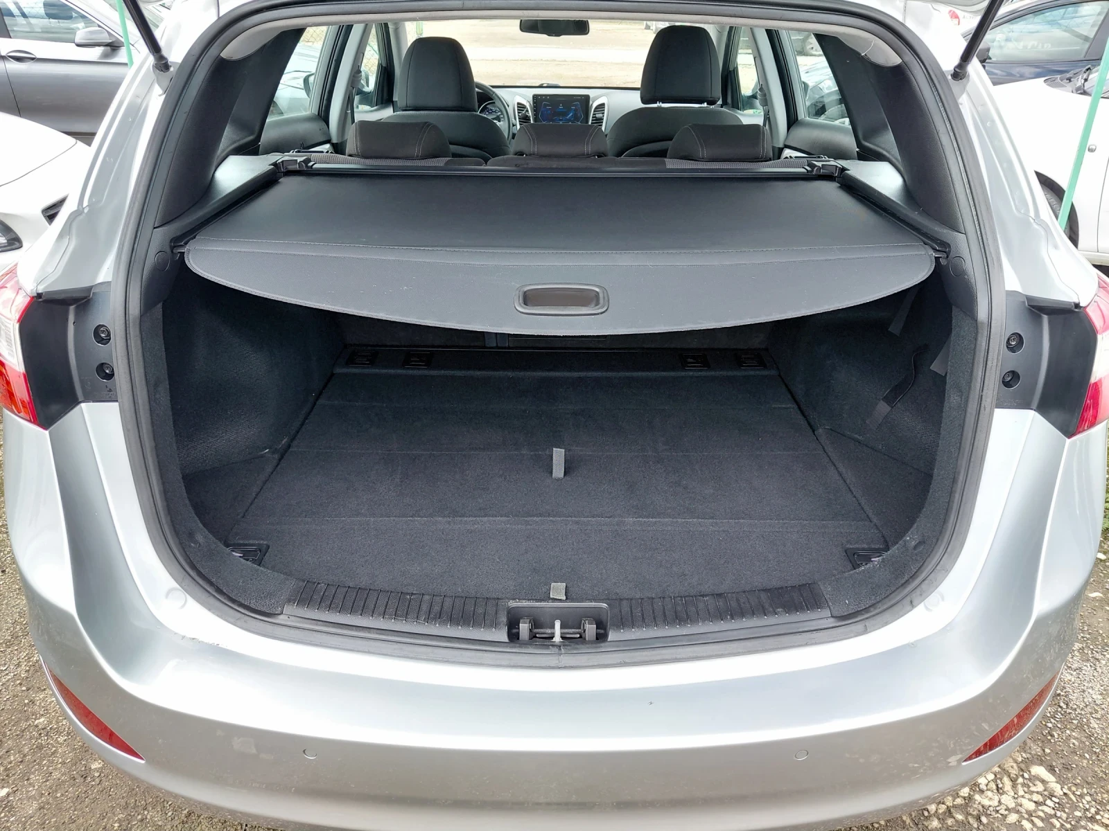 Hyundai I30 1.6GDI  * AUTOMAT* ГАЗ* ANDROID* , снимка 16 - Автомобили и джипове - 55390902