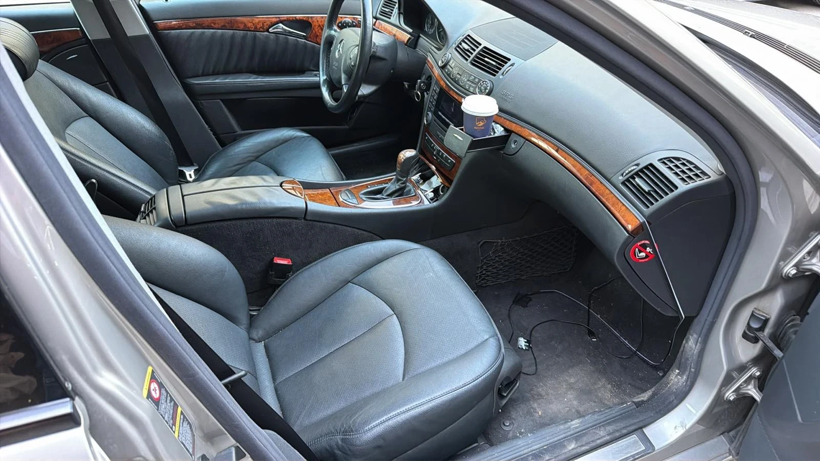 Mercedes-Benz E 220 2.2cdi, снимка 5 - Автомобили и джипове - 55397246