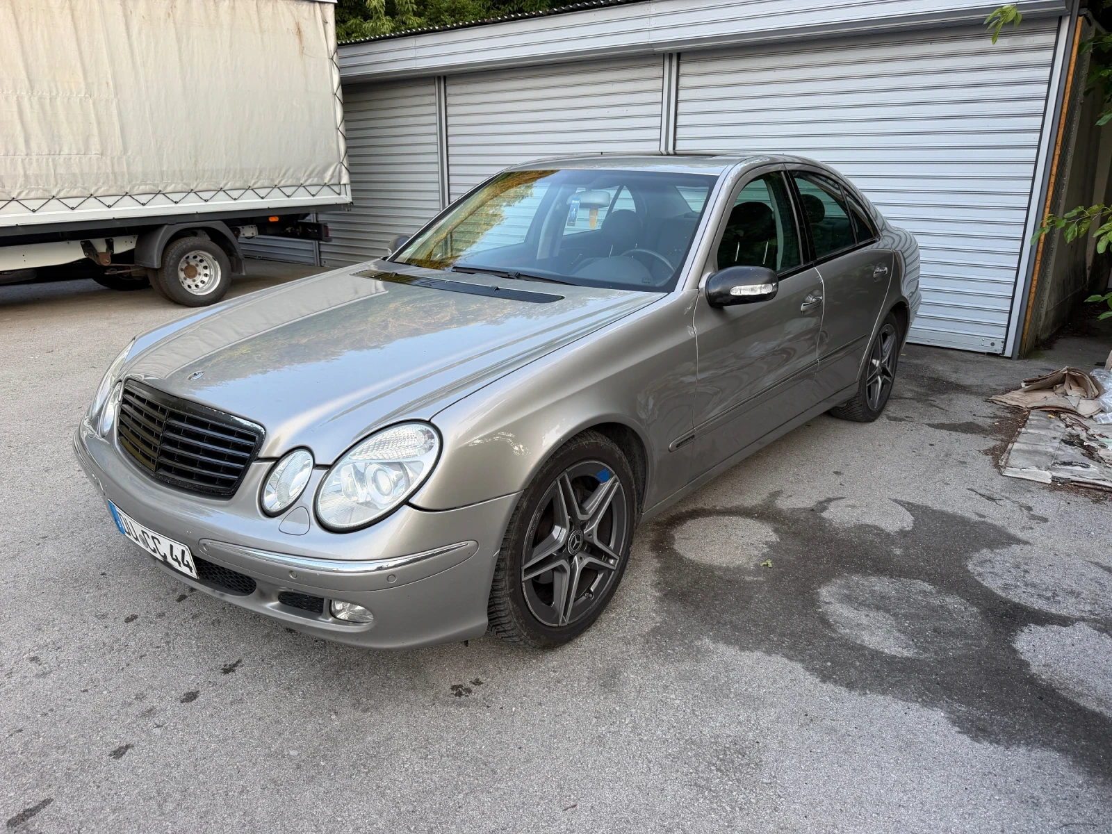 Mercedes-Benz E 220 2.2cdi, снимка 2 - Автомобили и джипове - 55397246