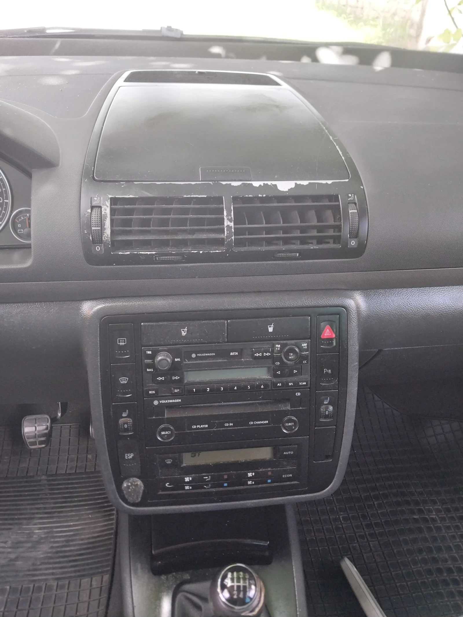 VW Sharan 1.9TDI, снимка 8 - Автомобили и джипове - 55408253