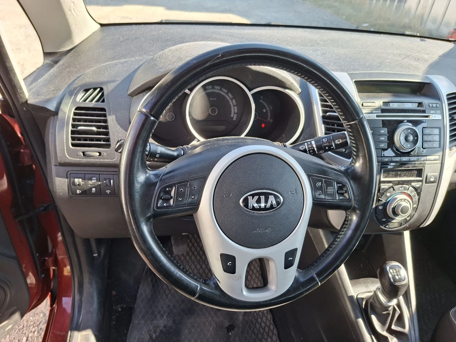 Kia Venga, снимка 8 - Автомобили и джипове - 55621476