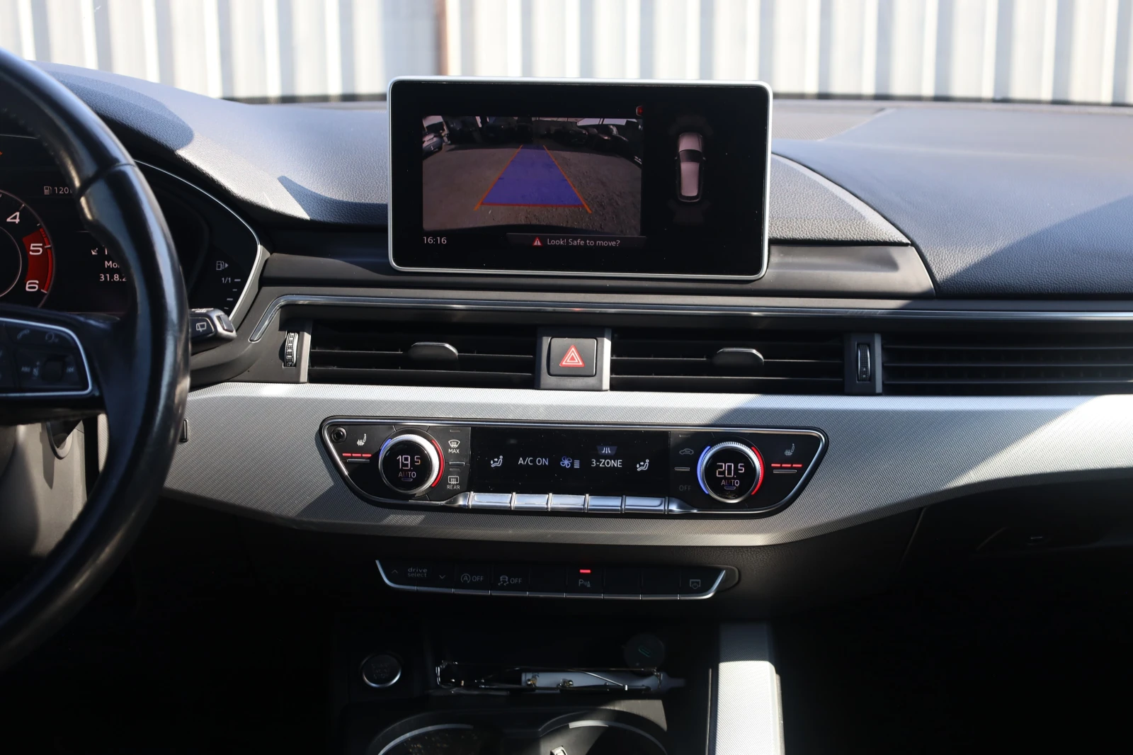 Audi A4 2.0 TDI KeyGO KAM SzH Alcantara Blind Lane #iCarbg