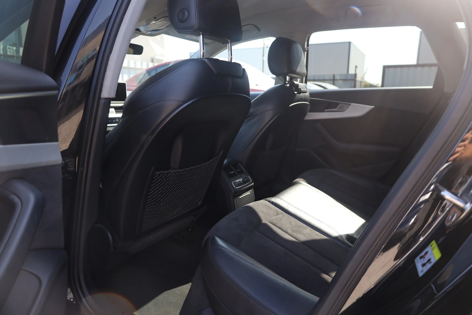 Audi A4 2.0 TDI KeyGO KAM SzH Alcantara Blind Lane #iCarbg