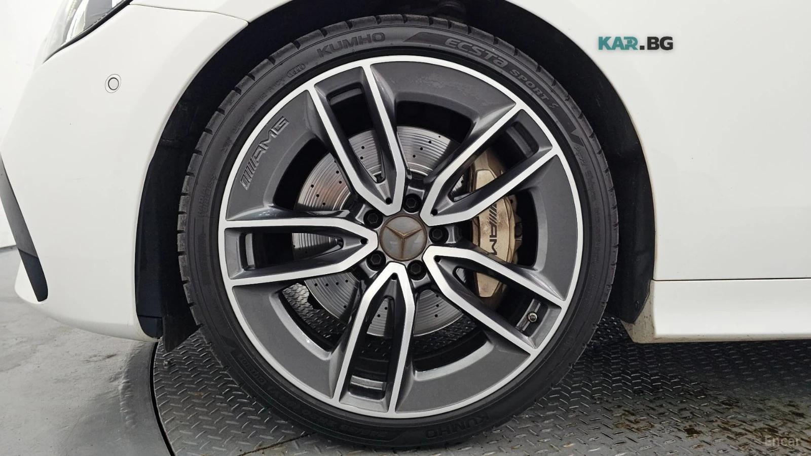 Mercedes-Benz E 53 AMG 4MATIC* DISTRONIC* 360* ПОДГРЕВ* ОБДУХ* МАСАЖИ* , снимка 16 - Автомобили и джипове - 56182349