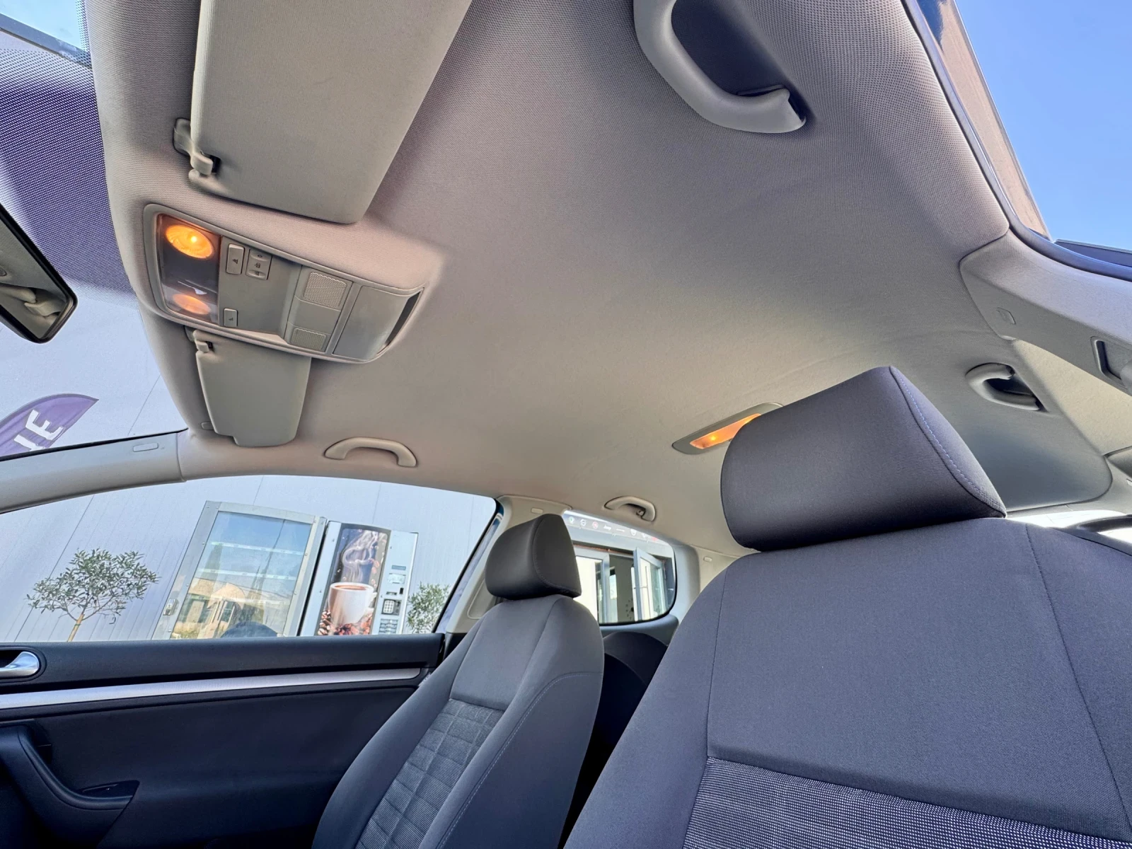 VW Golf 1.4 MPI 16V, снимка 8 - Автомобили и джипове - 56227772
