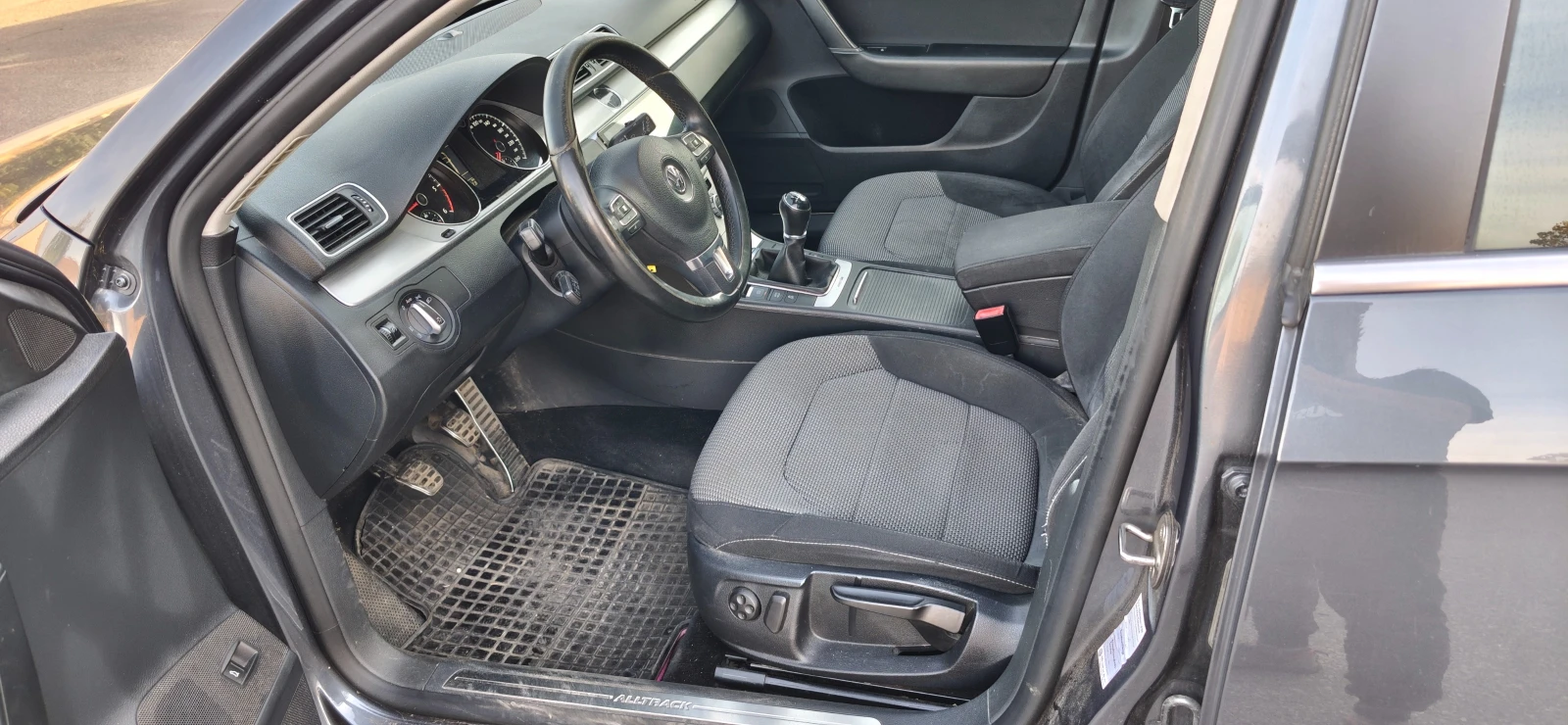 VW Alltrack 2.0 TDI * Панорама* , снимка 10 - Автомобили и джипове - 56448233