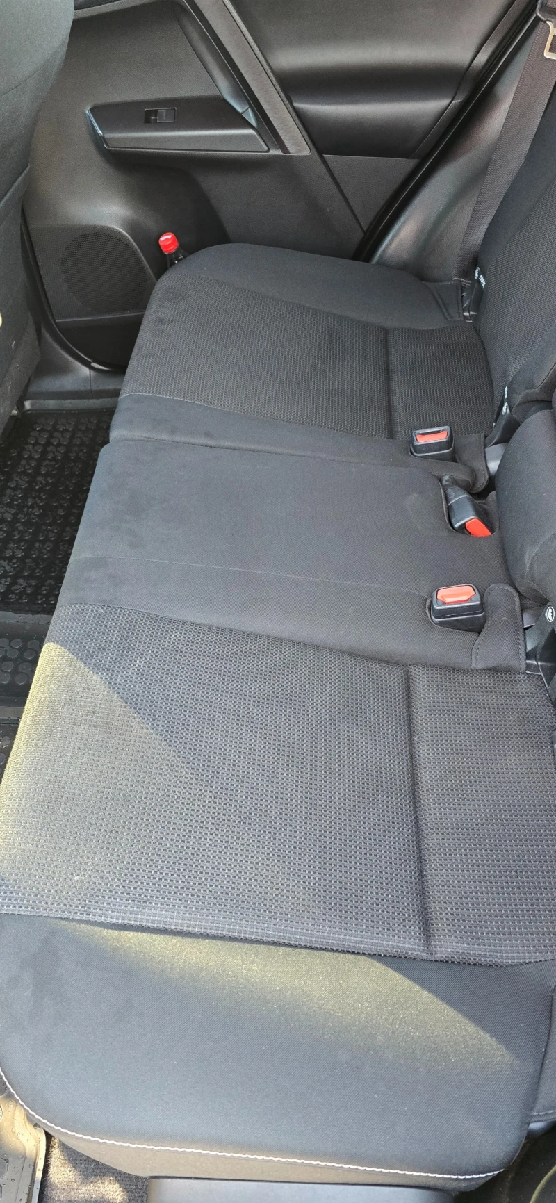 Toyota Rav4 2.0 4* 4, снимка 13 - Автомобили и джипове - 49226467