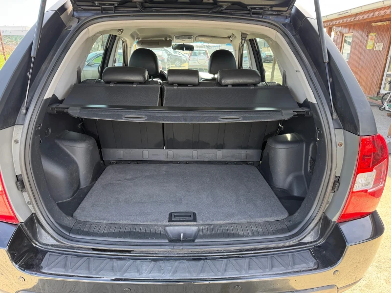 Kia Sportage 2.0i 4x4, снимка 14 - Автомобили и джипове - 53600267