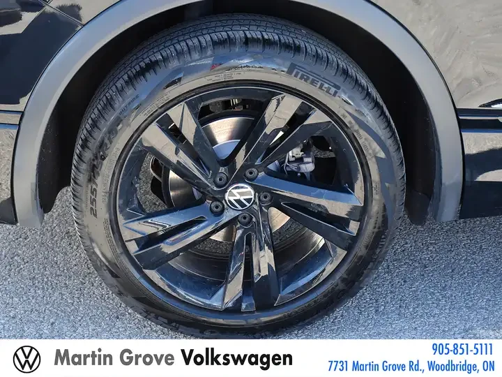 VW Tiguan Comfortline R-Line Black  * CARFAX * АВТО КРЕДИТ *, снимка 6 - Автомобили и джипове - 54732886