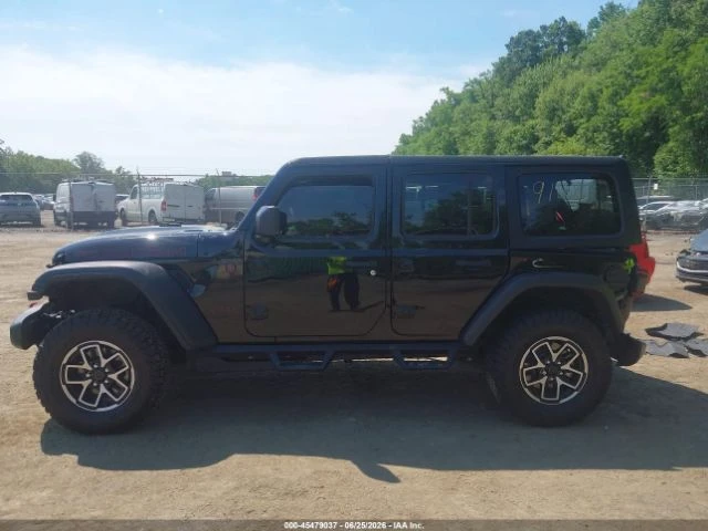 Jeep Wrangler RUBICON 4X4* CARFAX* КЛИП НА ДВИГАТЕЛ* АВТОКРЕДИТ, снимка 4 - Автомобили и джипове - 55902725