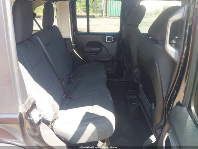 Jeep Wrangler RUBICON 4X4* CARFAX* КЛИП НА ДВИГАТЕЛ* АВТОКРЕДИТ, снимка 12 - Автомобили и джипове - 55902725