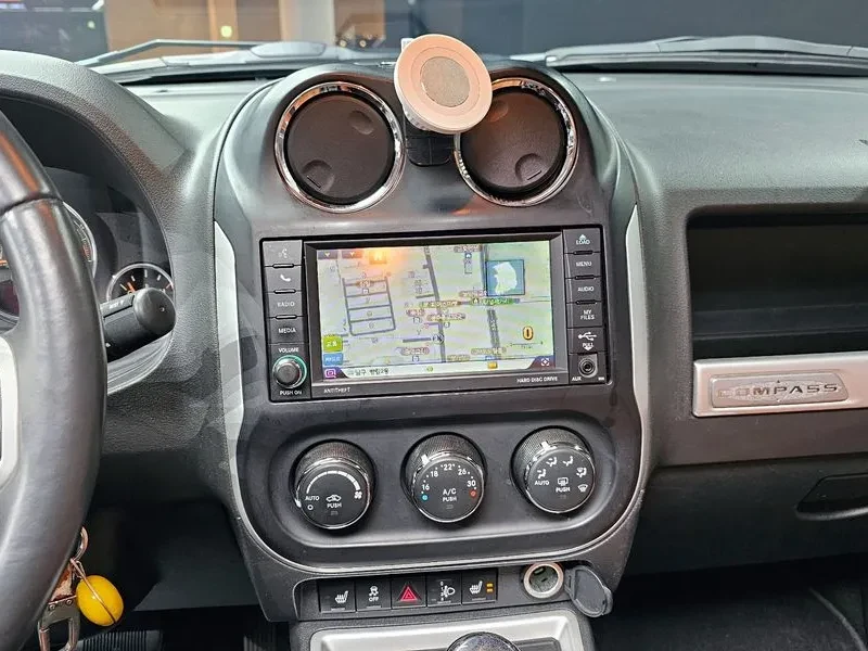 Jeep Compass 2.4 LIMITED| �������| ����������| ������| �������� | Mobile.bg � ����������� 15
