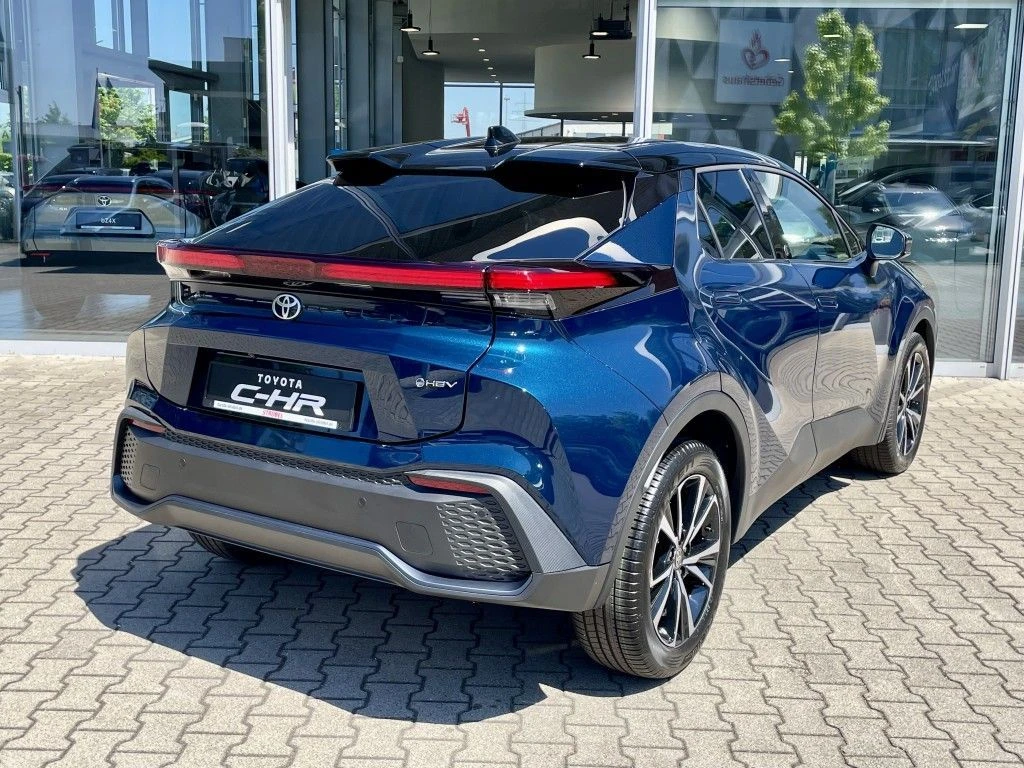 Toyota C-HR 2.0 Hybrid Team Deutschland Tech Package - изображение 4