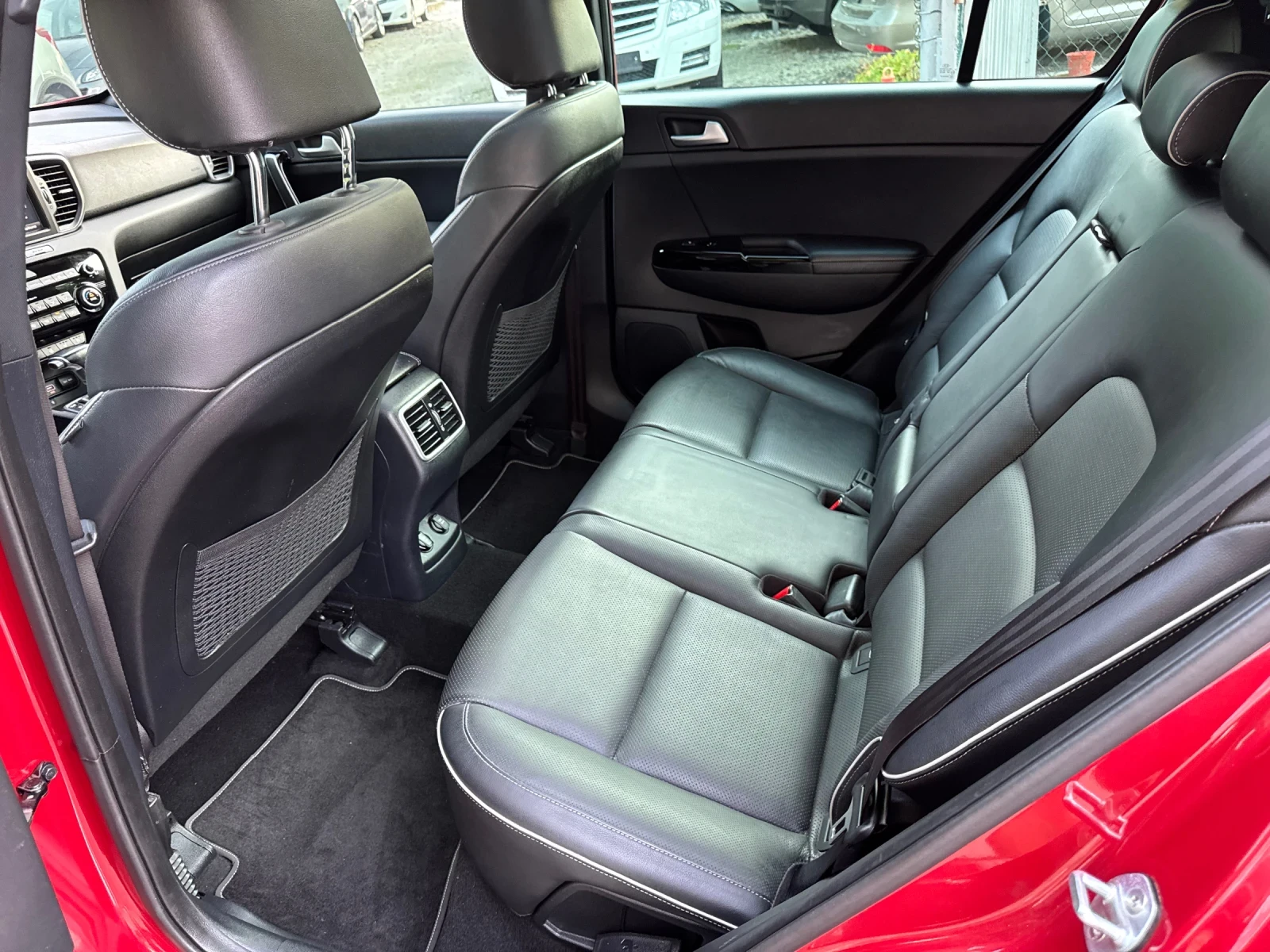 Kia Sportage 2.0CRDI* GT LINE* AWD* FULL - изображение 9