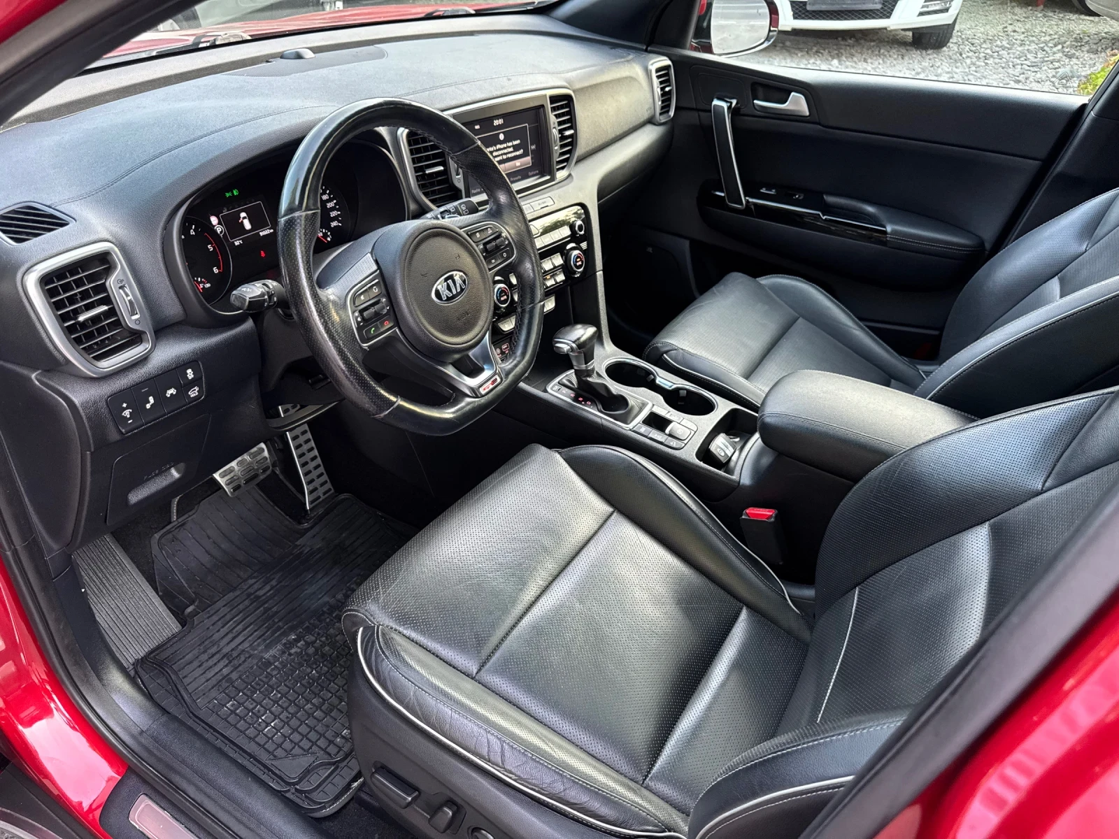 Kia Sportage 2.0CRDI* GT LINE* AWD* FULL - изображение 8