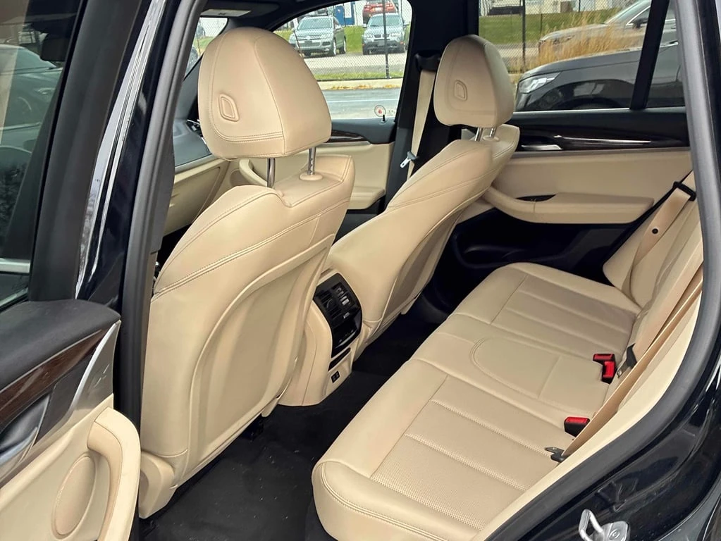 BMW X3 * xDrive30i * CARFAX *    | Mobile.bg   12