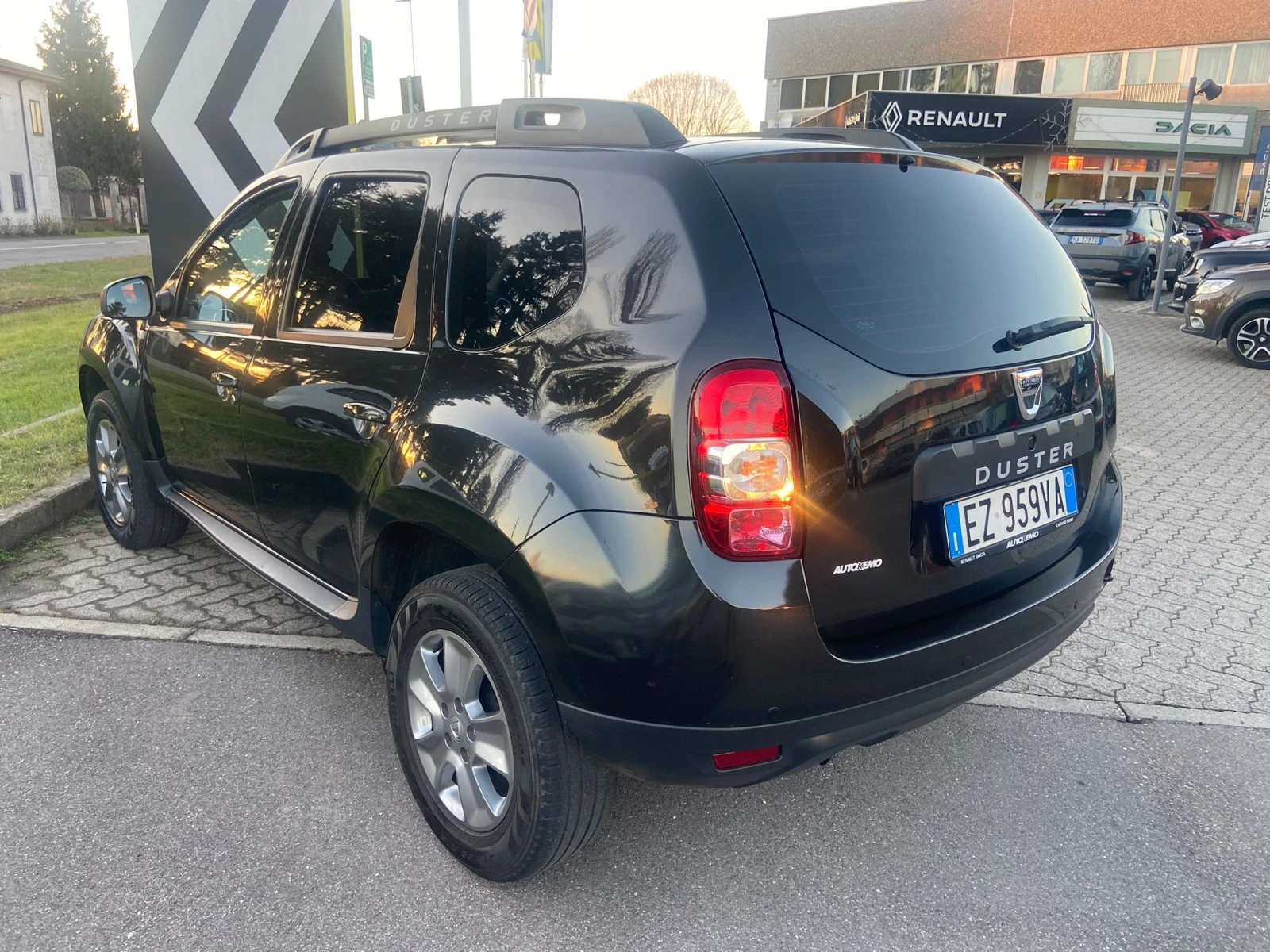 Dacia Duster 78000км, 4х4, 1.5dci Италия нова - изображение 3