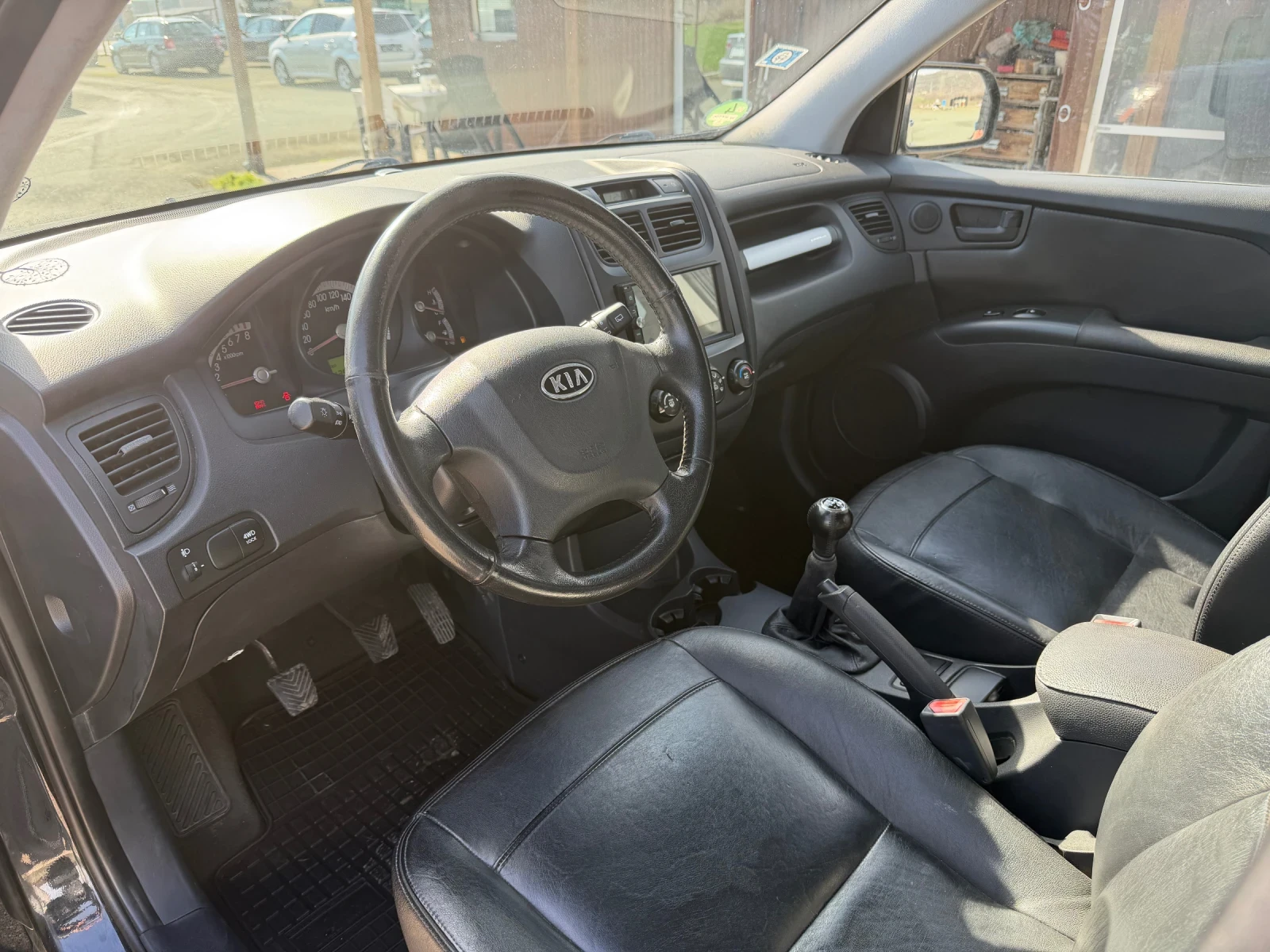 Kia Sportage 2.0i 4x4 - изображение 9